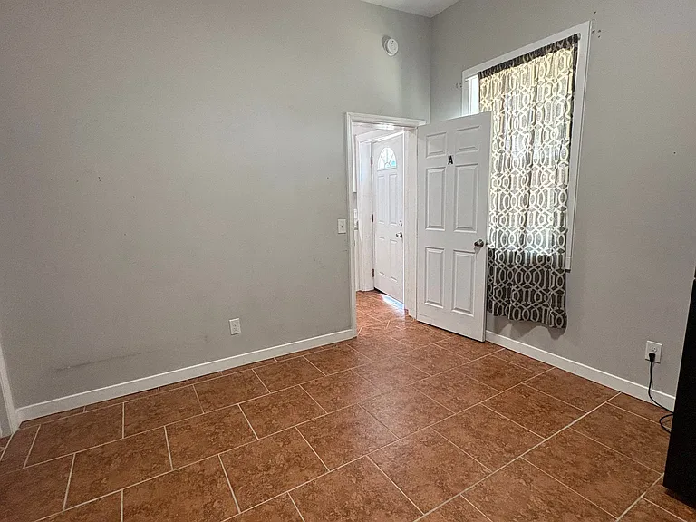 1501 G St #200 — Photo 5