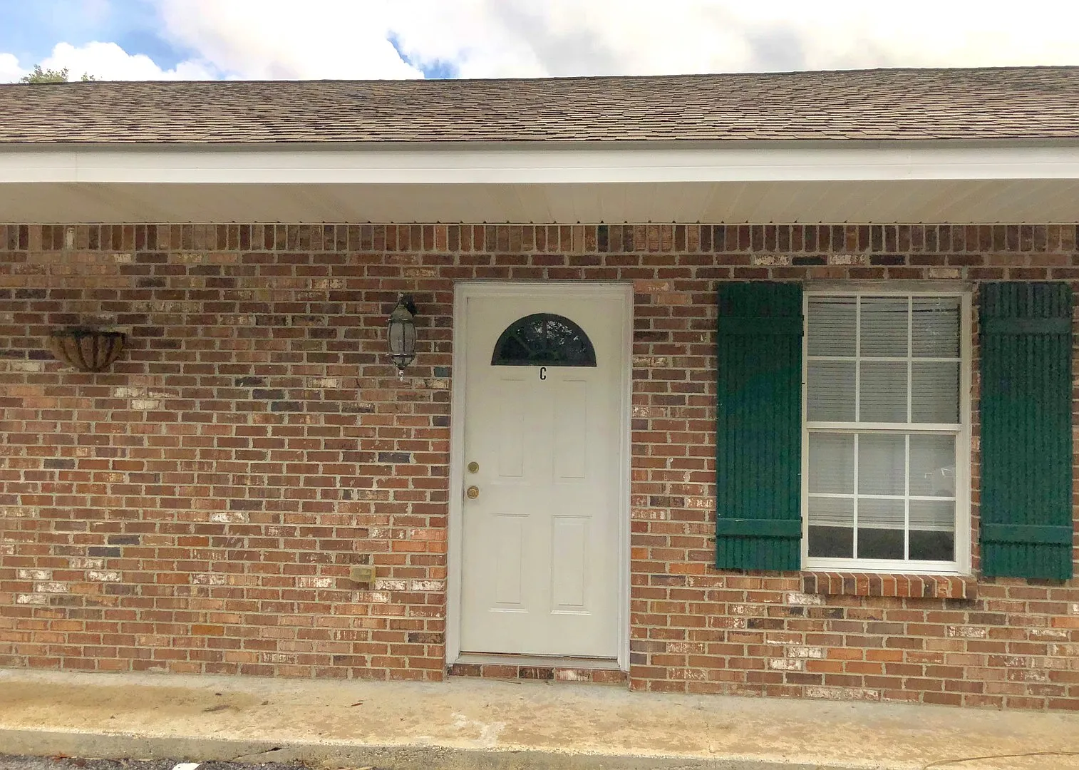 821 Hardy Avenue — Photo 1