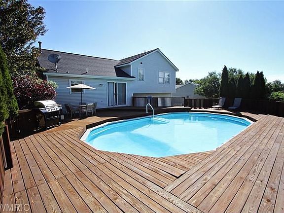 3rd image of 3266 Nobb Hill Dr