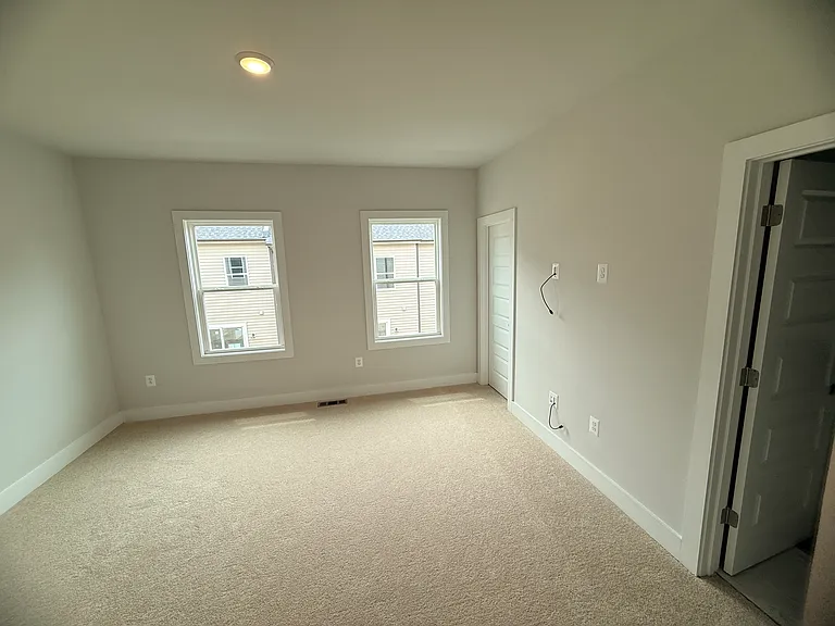 9455 Alquist St — Photo 10