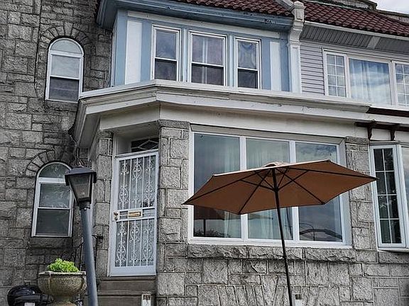 2nd image of 5925 E Roosevelt Blvd