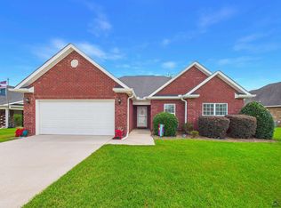406 Stonebrook Cir, Byron, GA 31008
