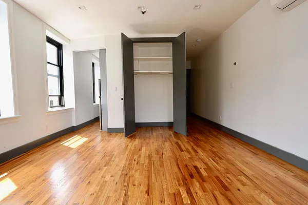 Rented by Lofts and Flats LLC | media 11