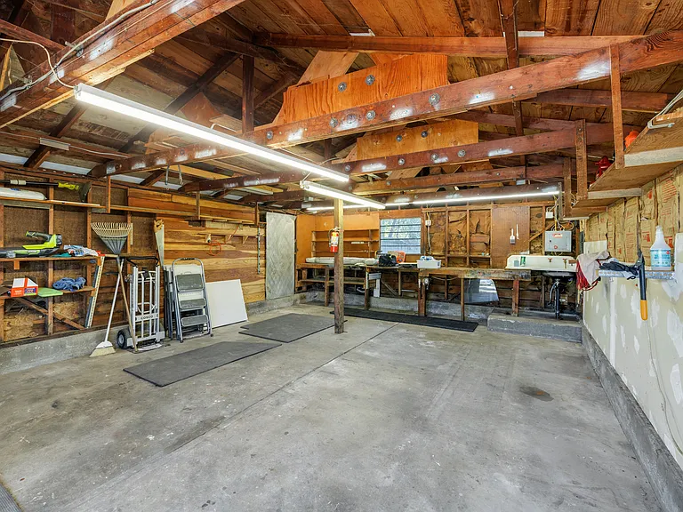 Garage..great work shop if desired