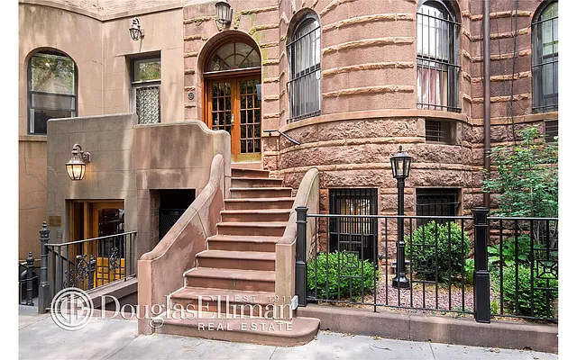 Sold by Douglas Elliman | media 20