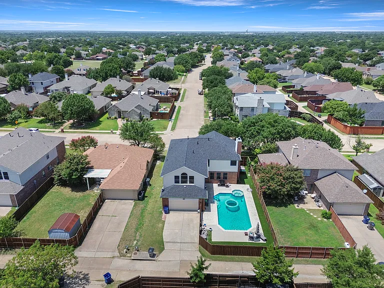 735 Yellowstone Dr — Photo 25