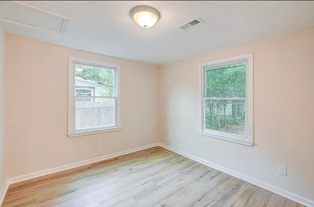 2209 Heriot St — Photo 15