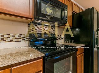 *Free Month's Rent!* 3 Bed/3 Bath Student Apartments Available Near Campus!, Norman, OK 73069