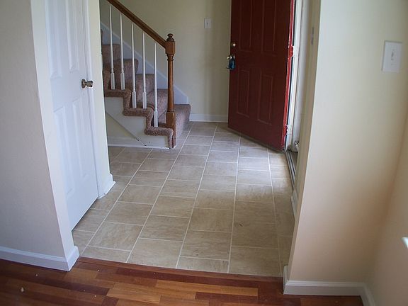 2nd image of 1593 Winthrope Dr
