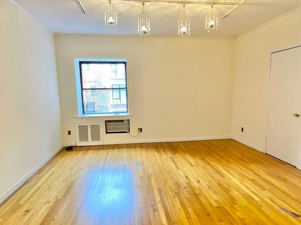 1st image of 135 W 72nd St #3C