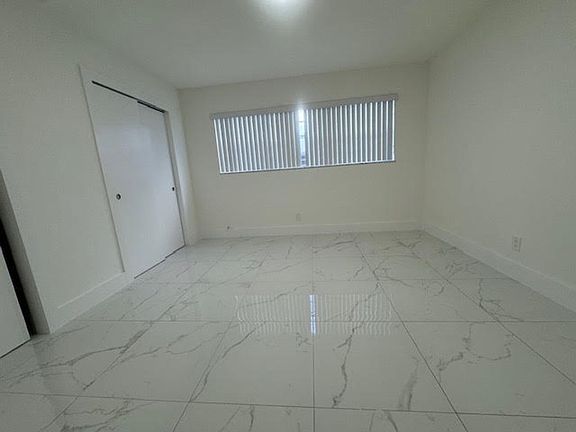 5th image of 500 S Crescent Dr APT 111