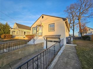 70 N Clarendon St, Cranston, RI 02910