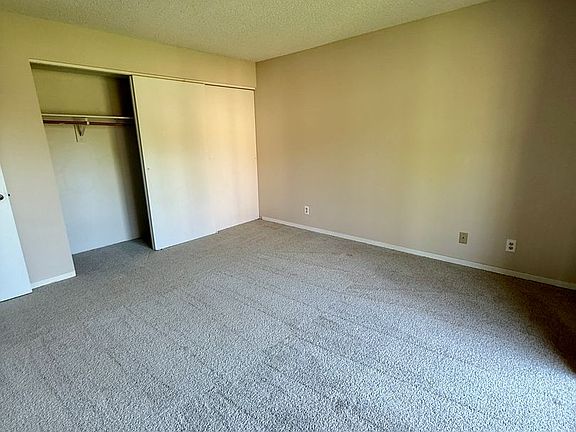 4th image of 5515 S 31st St APT 9