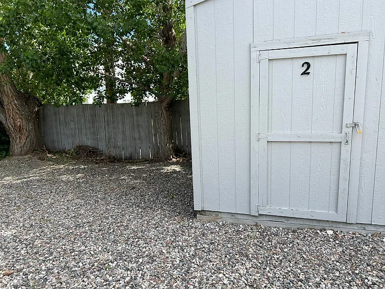 1221 E Adams — Photo 38
