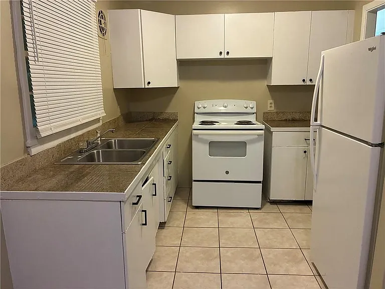 3188 Ward Dr SE — Photo 3