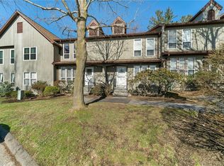 22 Elmwood Cir, Peekskill, NY 10566