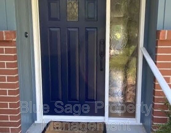 2nd image of 131 Leslie Ln