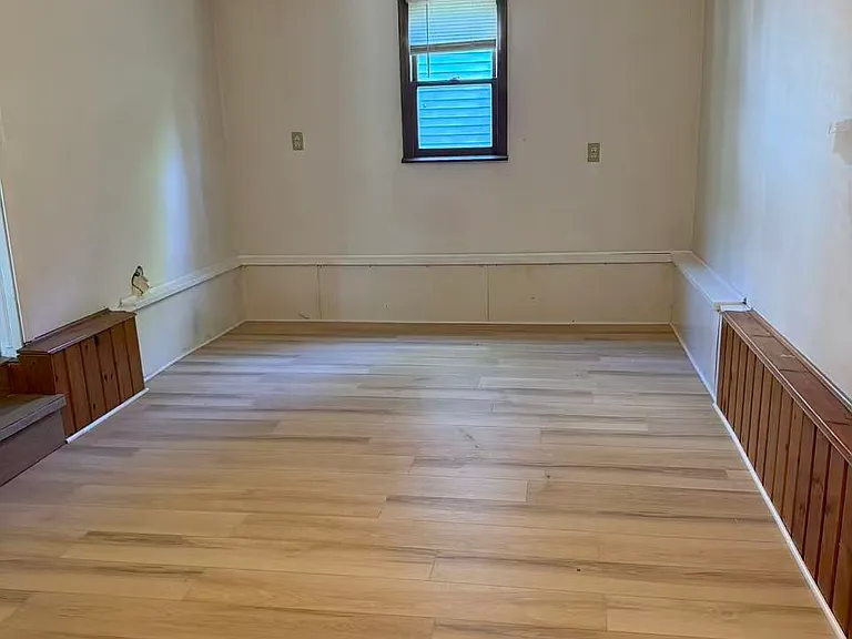 6100 Pollard Ave — Photo 3