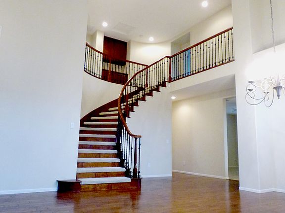 2nd image of 2760 Valleycreek Dr
