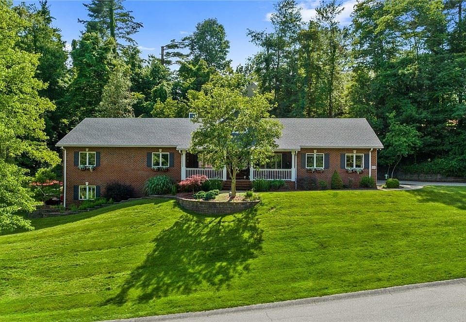 1st image of 205 Grant Edwards Dr