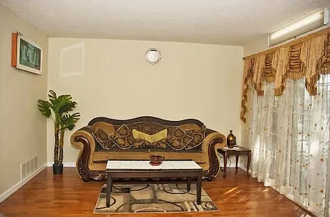4562 Reyes Dr — Photo 8
