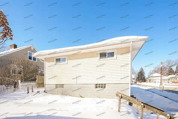 2365 Pelton Ave — Photo 12
