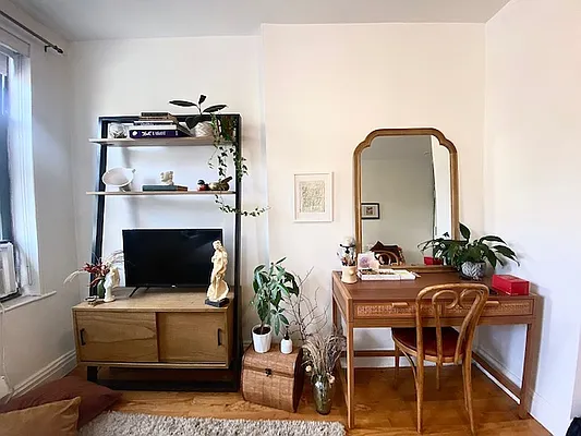 Rented by Corcoran | media 7