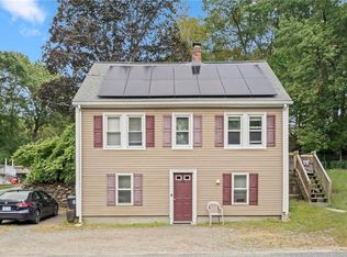 28 Crowell St, Cumberland, RI 02864