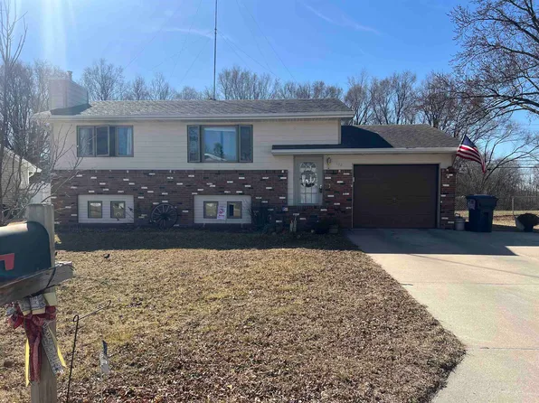 102 Willow Way, Norfolk, NE 68701