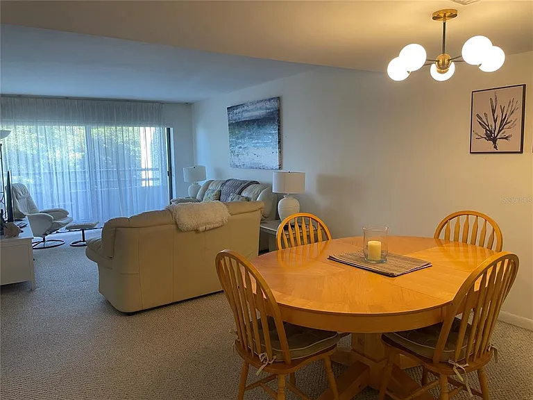 106 1st St E #210 — Photo 5