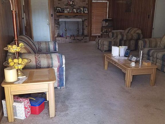 4th image of 4424 Wildwood Dr