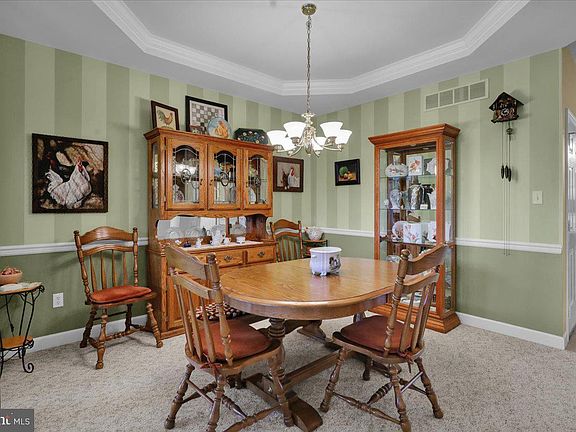 4th image of 415 Westbury Dr