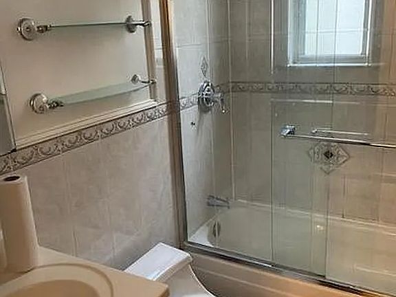 3rd image of 3318 31st Ave APT 2F