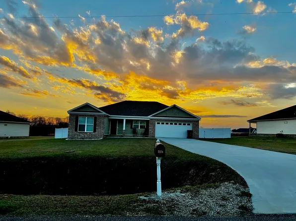 2104 Middleton Rd, Dothan, AL 36301