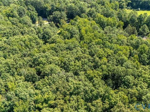 10758 Beaver Bridge Rd, Chesterfield, VA 23838