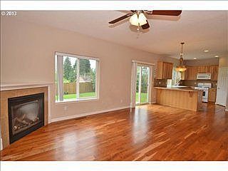 3rd image of 4004 Lincoln Ave