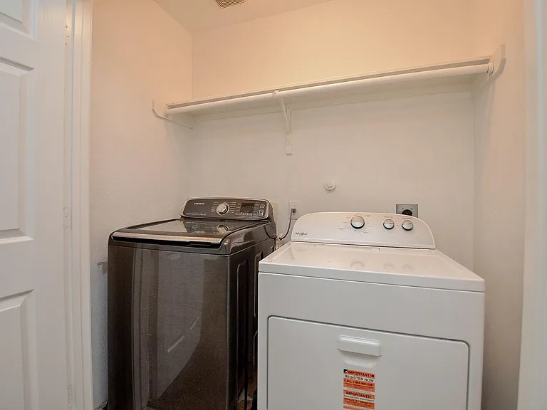 21723 Britton Hill Way — Photo 34