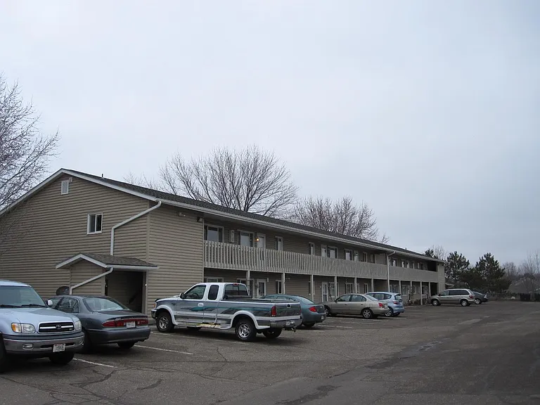1380 Heritage Dr #6 — Photo 1
