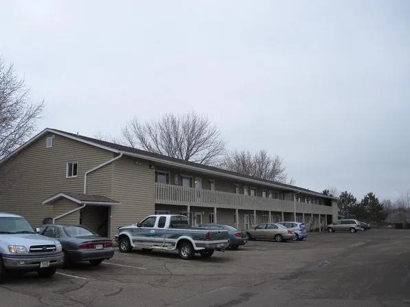 1380 Heritage Dr APT 6, New Richmond, WI 54017