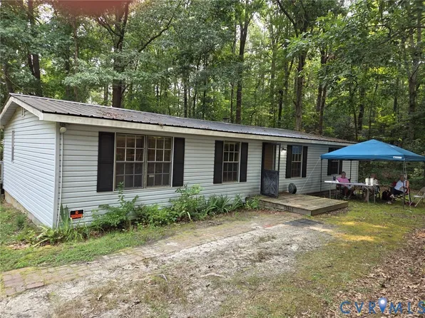 18816 Turkey Egg Rd, Dinwiddie, VA 23841