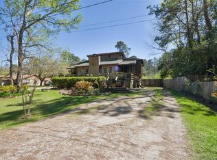206 Finch Ln, Huffman, TX 77336