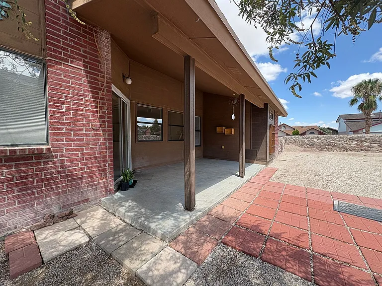 7118 Golden Hawk Dr — Photo 27