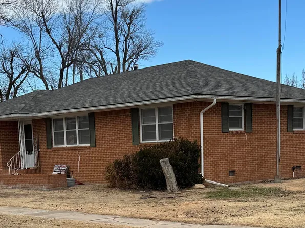 180 W Floyd St, Galatia, KS 67565