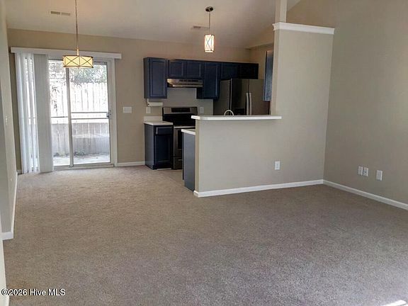 4th image of 733 Grathwol Dr
