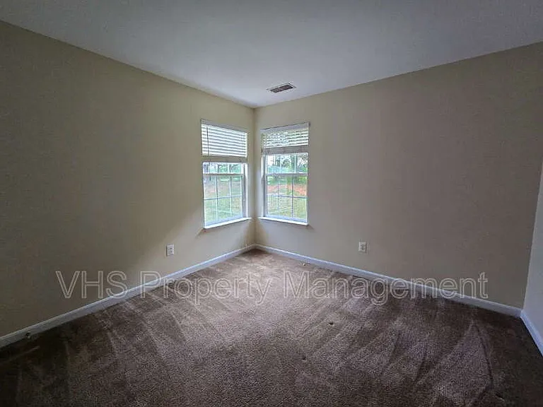 832 Fox Den Rd — Photo 20