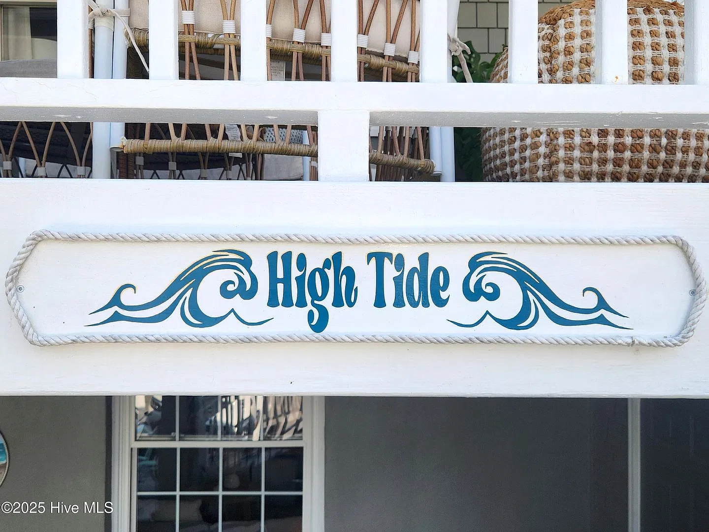 The Tides — Photo 4