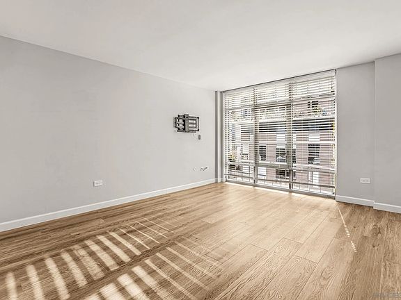 2nd image of 425 W Beech St Unit 805