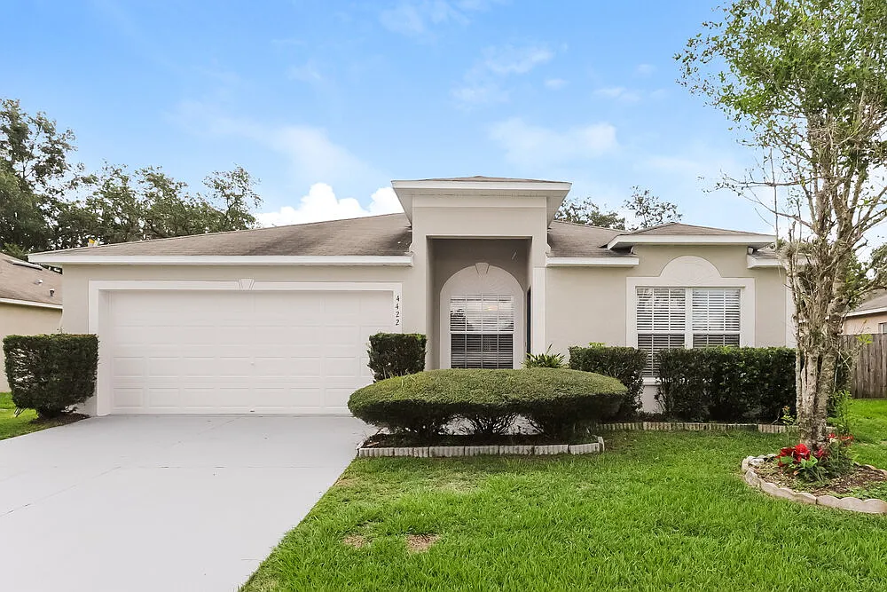 3 bed, 2.0 bath, 1450 sqft, $3,540 — Photo 1