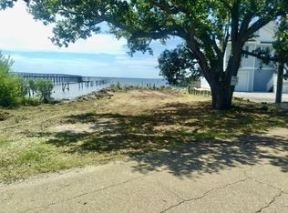 297 Lakeview Dr, Slidell, LA 70458