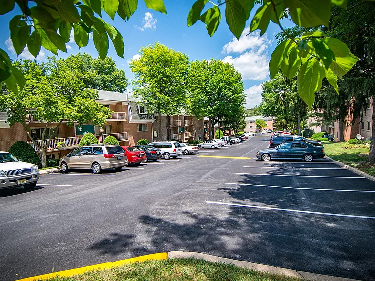 Spring Ridge Apartments Exterior Building 8